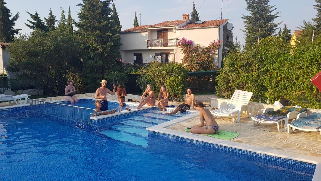 Villa Ivanka Murter Ap B Sa Grijanim Bazenom I Besplatnim Parkingom Luaran gambar